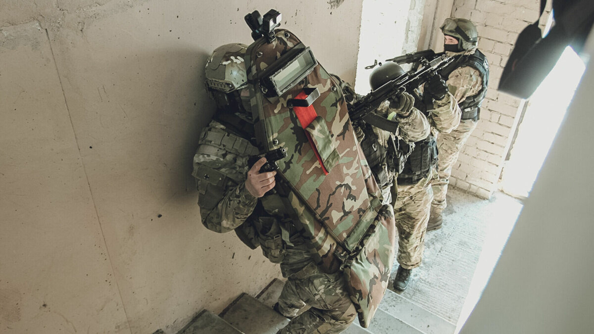     Заявки принимают до 24 января.