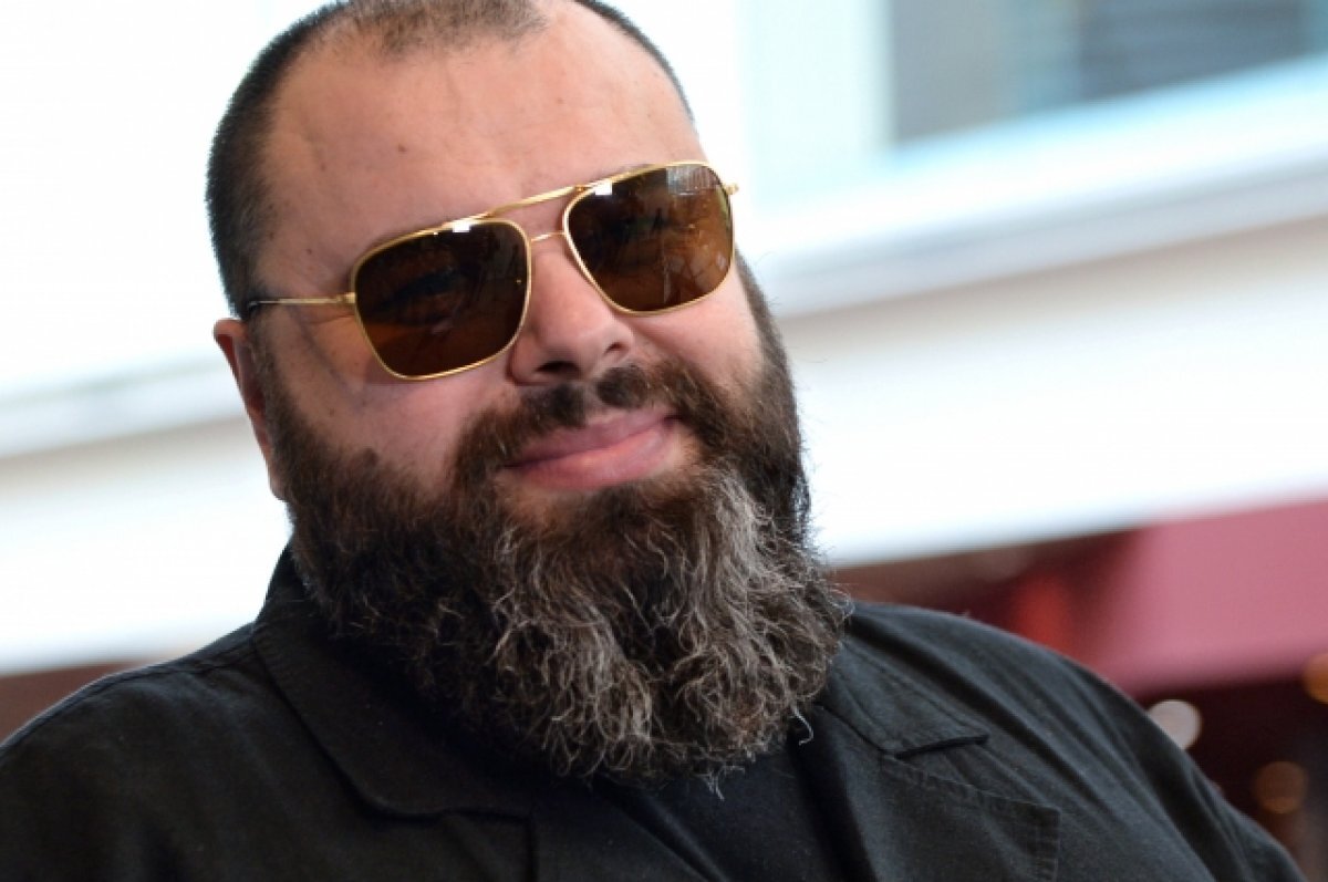    Композитор и продюсер Максим Фадеев занялся медициной
