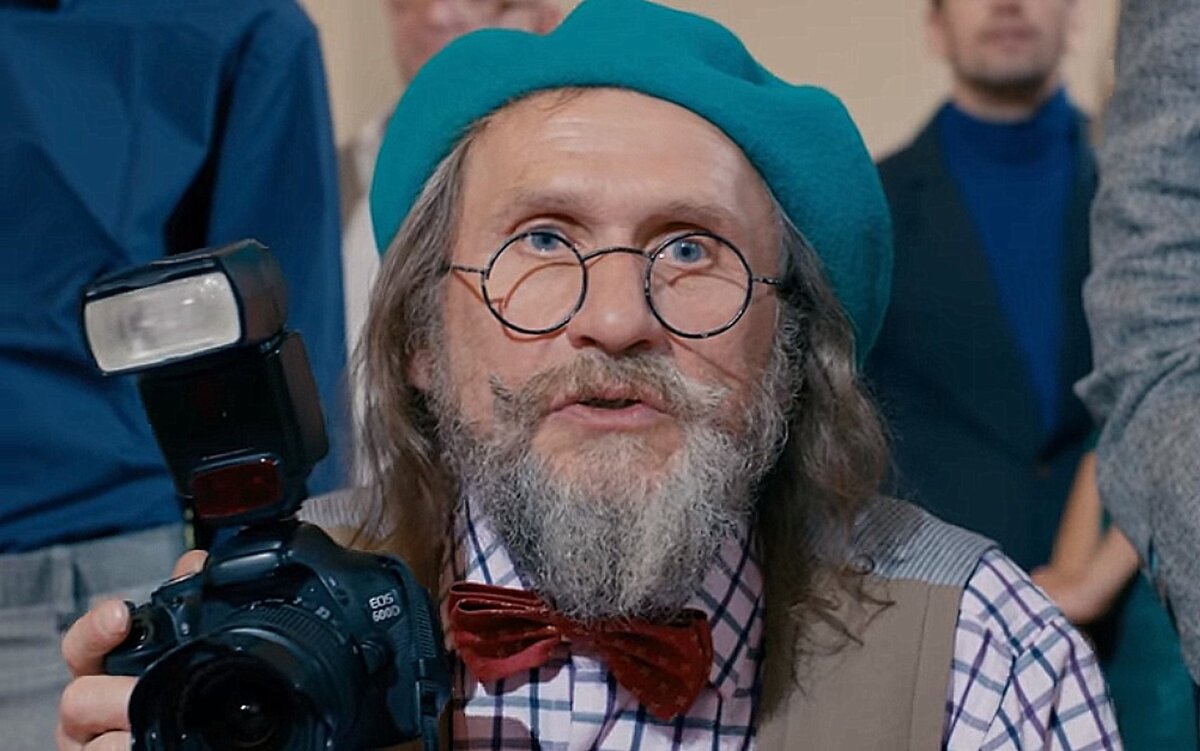    Владимир Ипатов в сериале «Светофор» Фото: kino-teatr.ru
