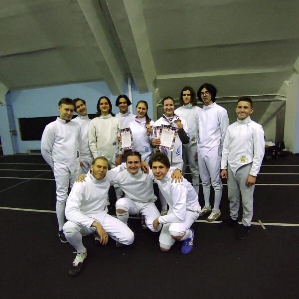    Сургутянка одержала победу на первенстве УрФО по фехтованию