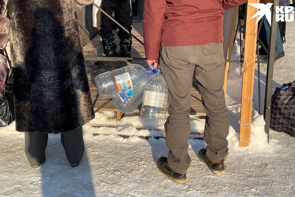     Новосибирцы приезжают с пятилитровками. Анна ПАШАГИНА