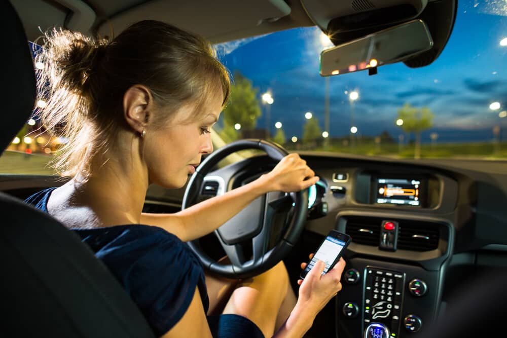    Пешеход упал перед машиной, и хочет подать в суд: что делать? Отвечает юрист