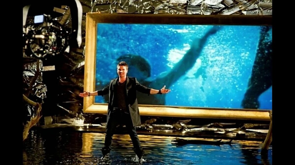 Кадр из клипа "Instantly"