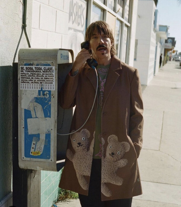 Здорово, саркастичный мистер всезнайка, это Тони