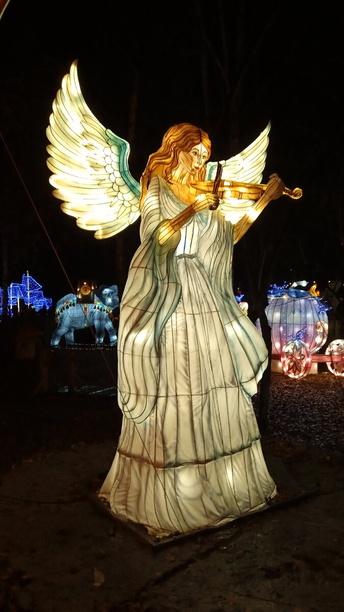 Фигура ангела надежды