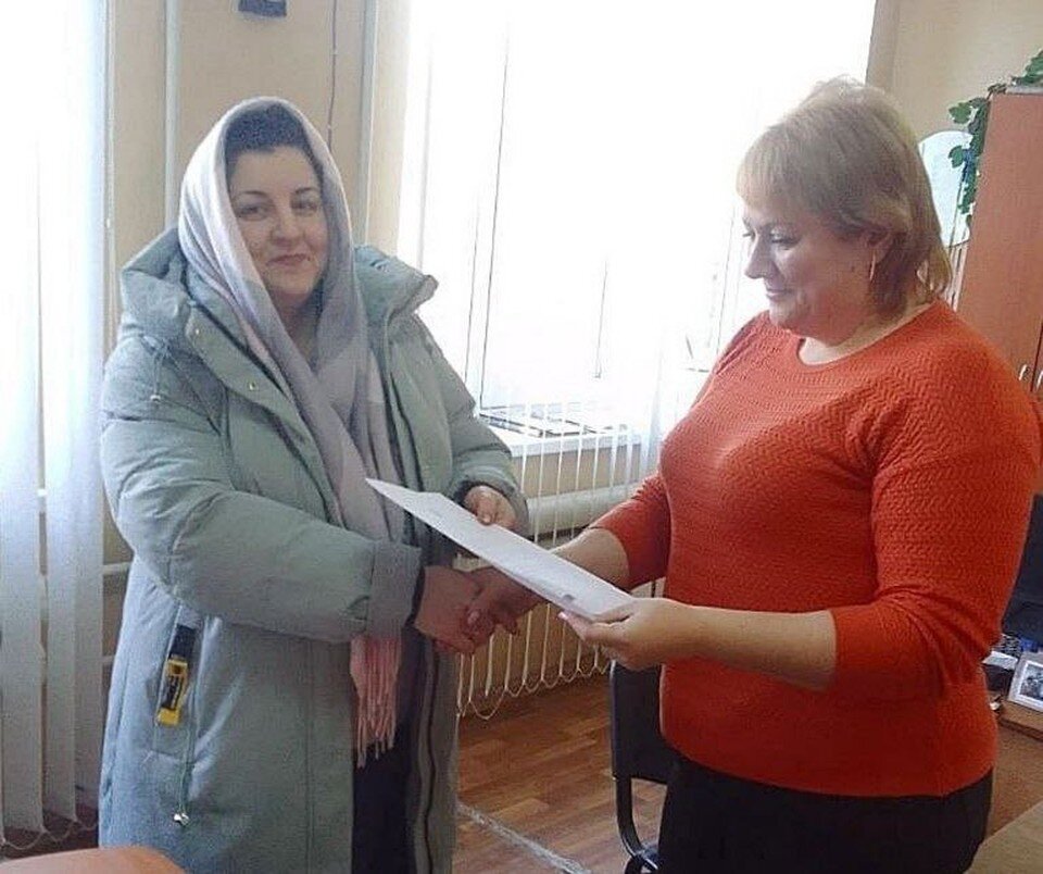     Первыми обладательницами документа, оформленного непосредственно на территории Республики, стали жительницы Володарского и Тельмановского районов