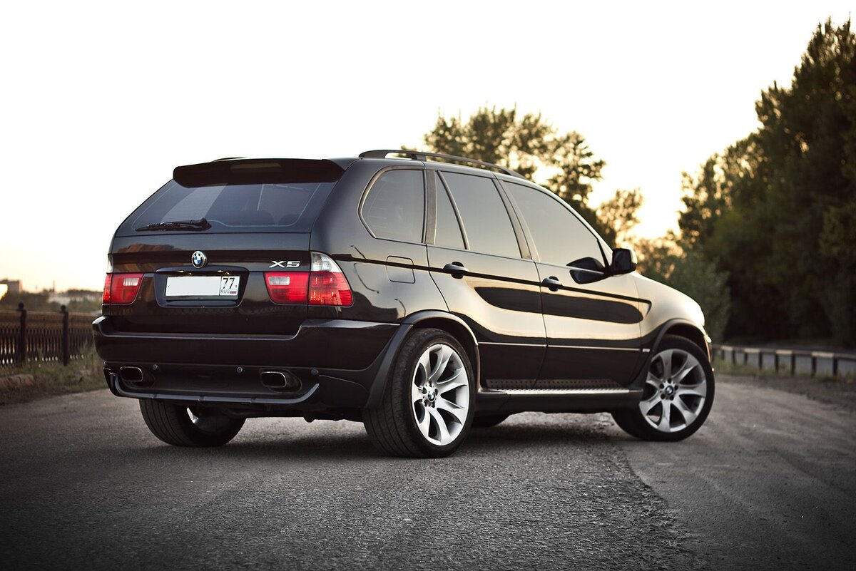 BMW X5 E53     2023      