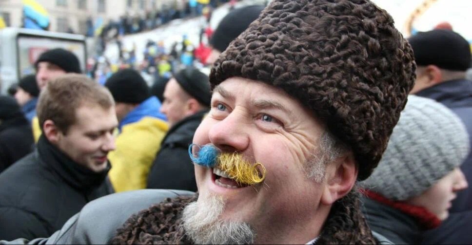 Украинская пародия. Хохлы на Майдане. Украинцы фото. Украинский рогуль.
