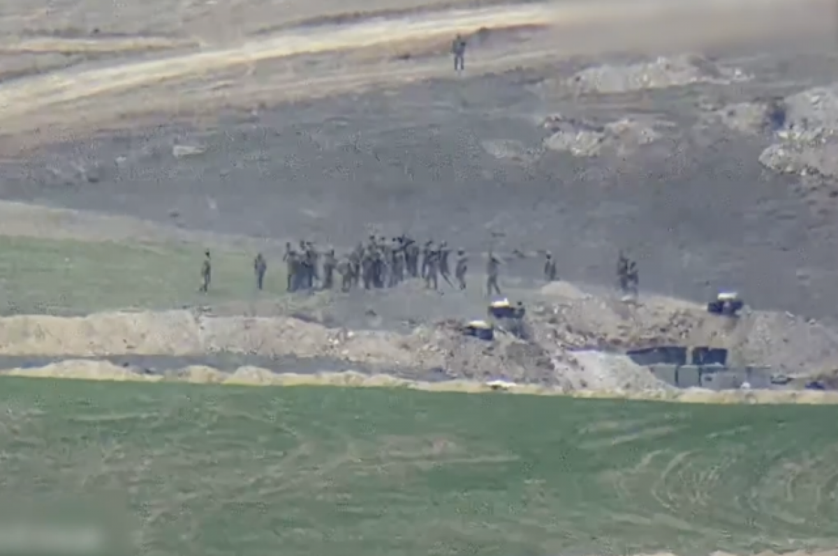    МО Азербайджана: Армения незаконно установила КПП на границе стран