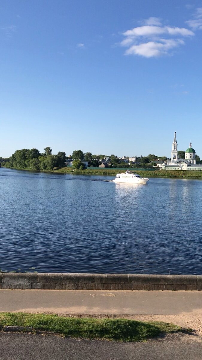 Тверская набережная