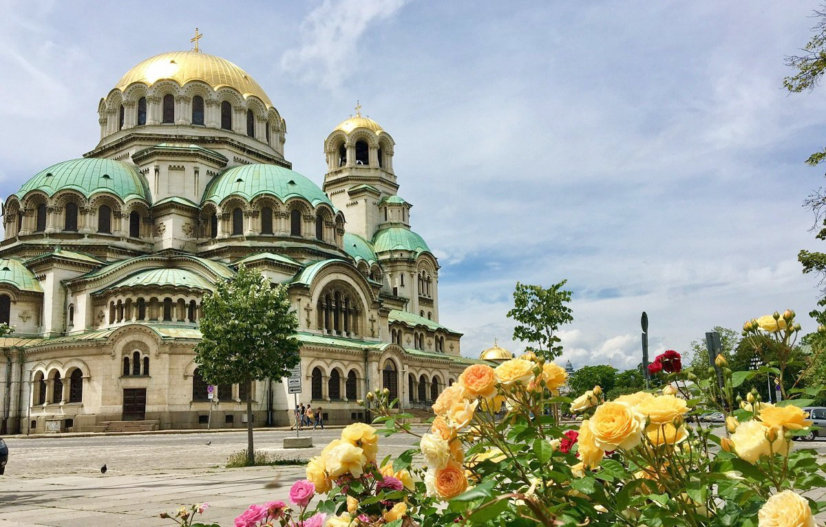 Болгария привлекает туристов живописной природой,  лечебными источниками и разнообразием памятников культуры.