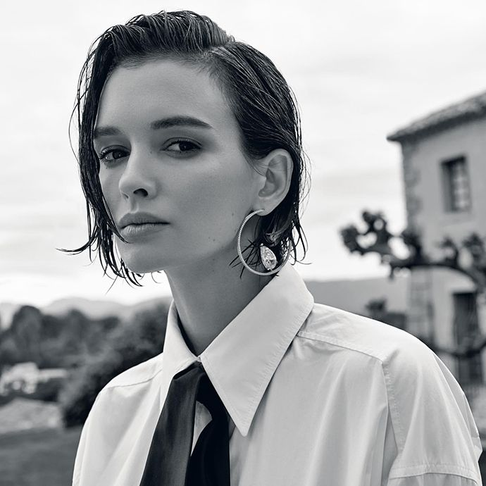 Представительница женщин-весов - Паулина Андреева. 