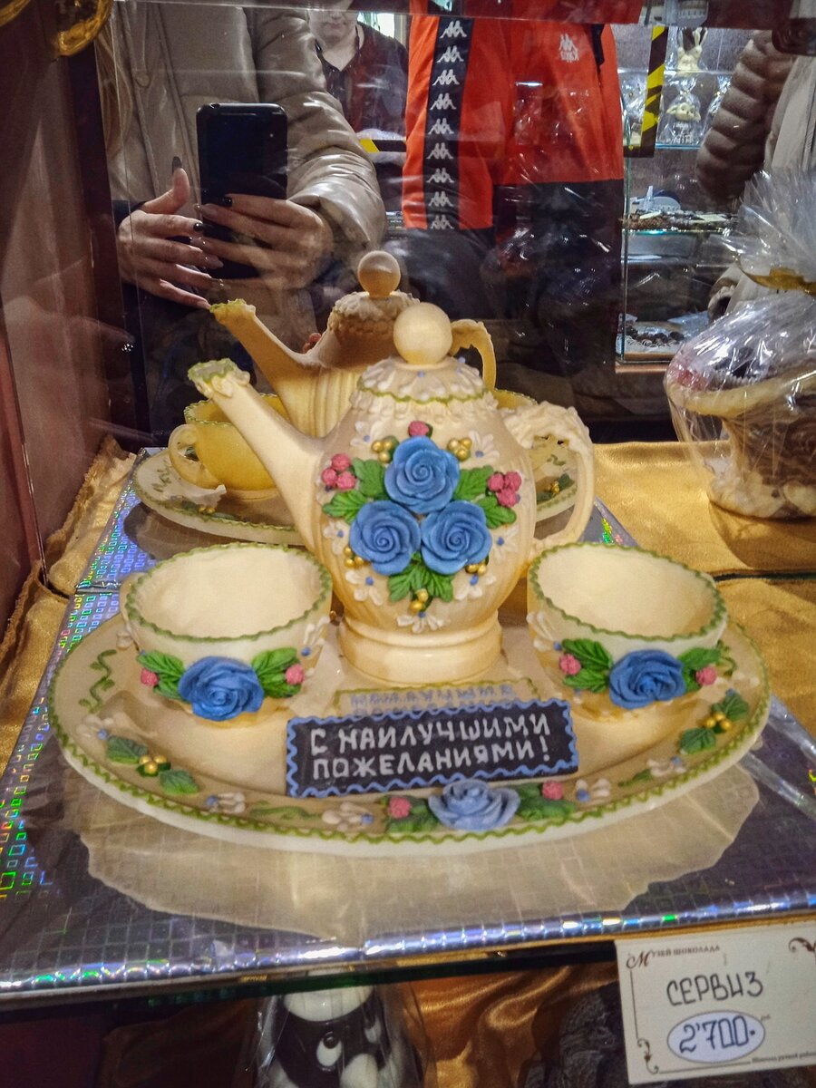 Чайный сервиз из шоколада