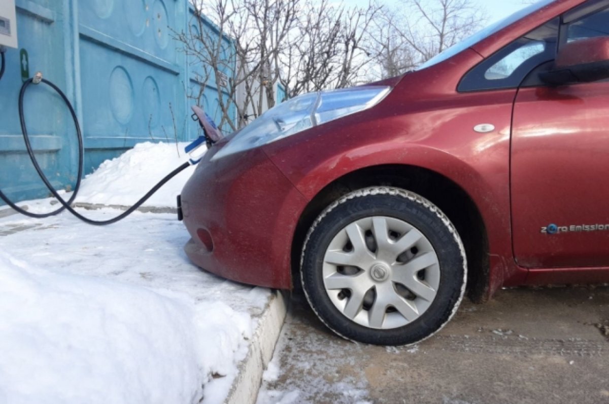    Чтобы пользоваться электромобилем, лучше смонтировать собственную розетку.