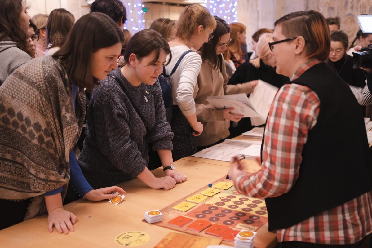    Если в прошлом году заявки подавали студенты, то в этом году свои проекты представили школьники из разных городов Анна Фильцова