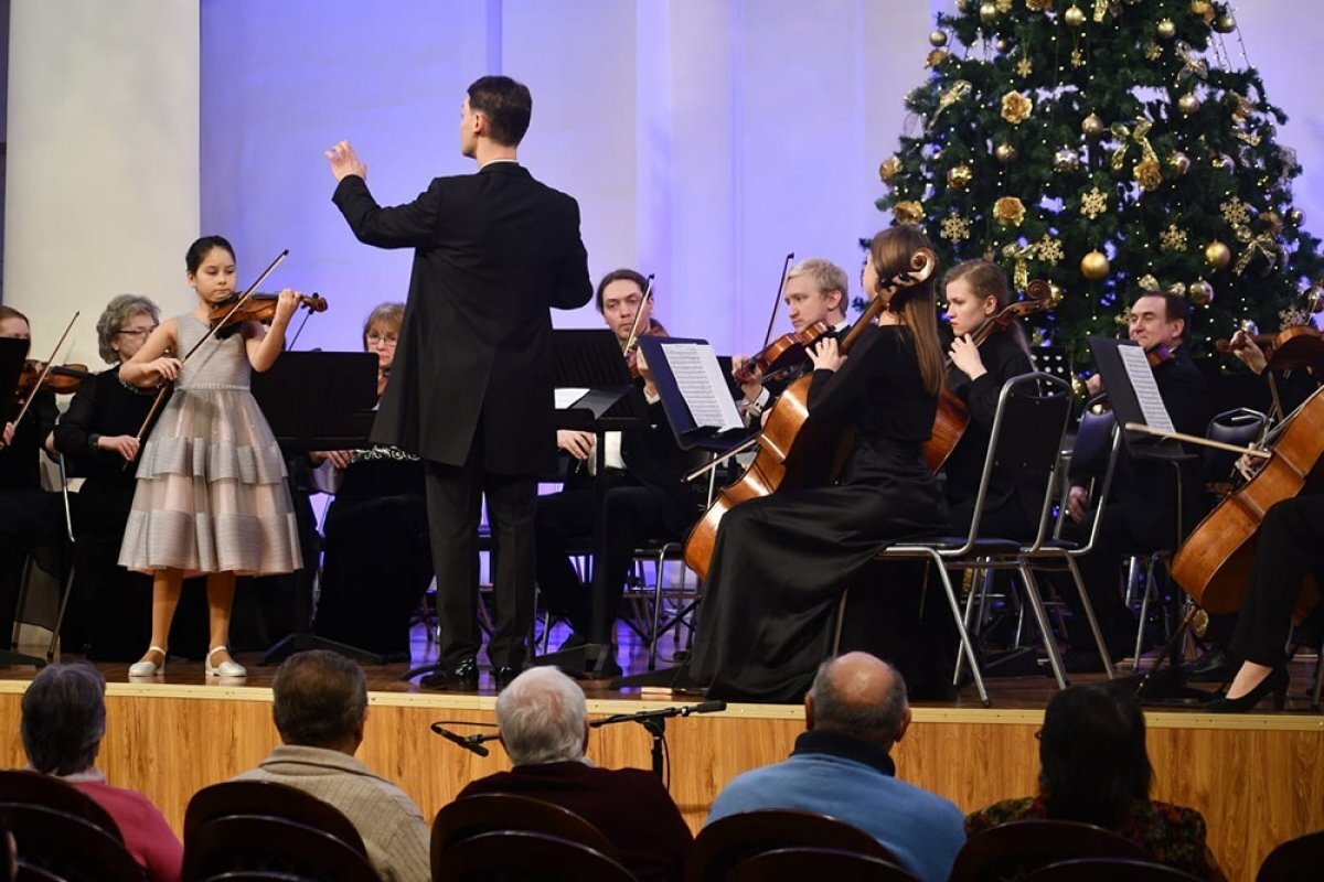    20 одаренных музыкантов выступили с тульским симфоническим оркестром