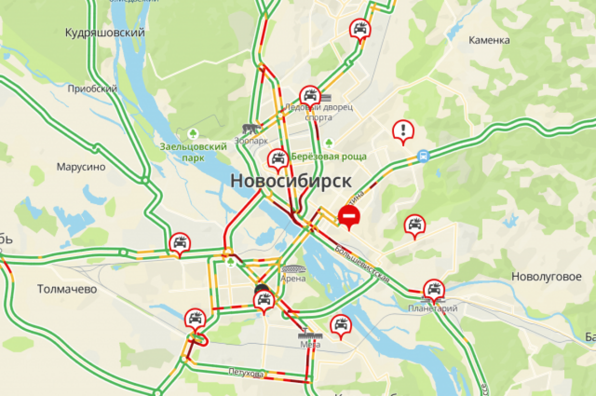    8-балльные пробки сковали улицы Новосибирска вечером 27 декабря