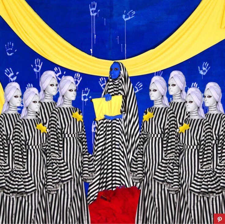 Aida Muluneh (Аида Мулюне), эфиопский фотограф и современный художник, член жюри конкурсов по фотографии, куратор. Воспевает свою родину и эфиопское представление о красоте