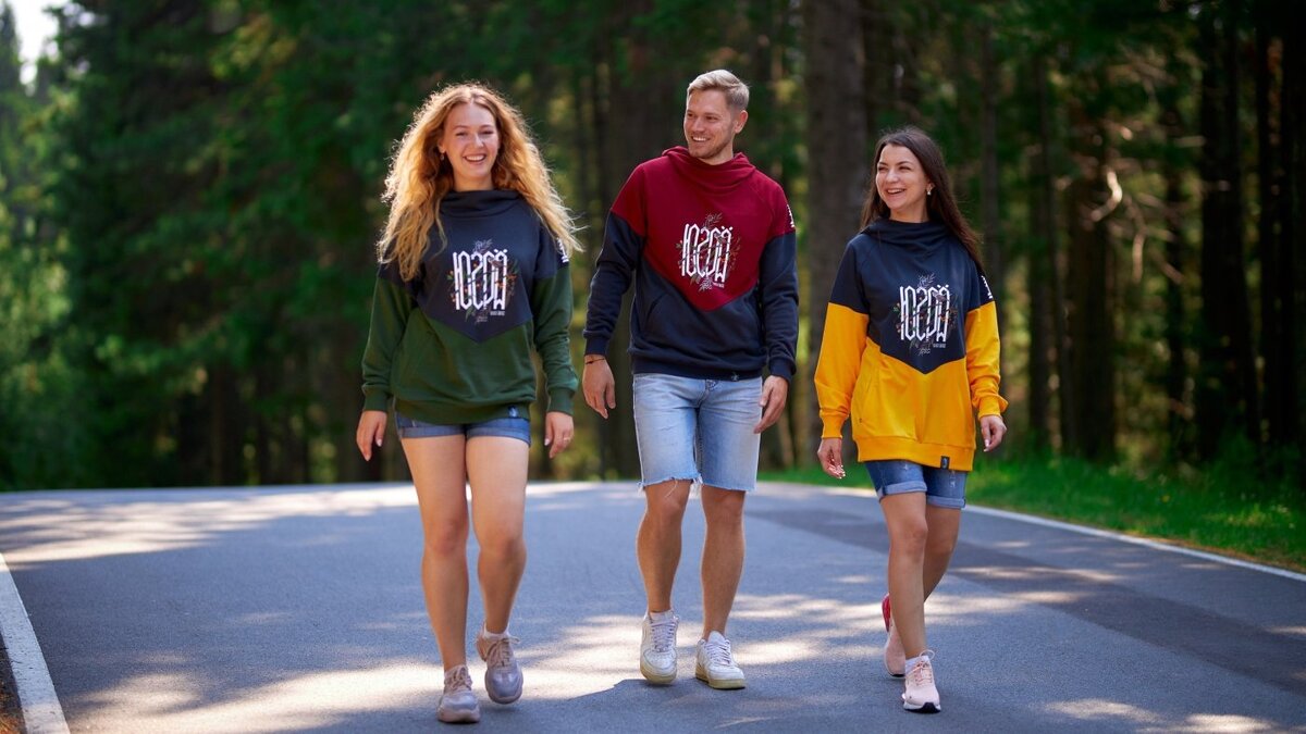    Есть такое хобби – делать одежду