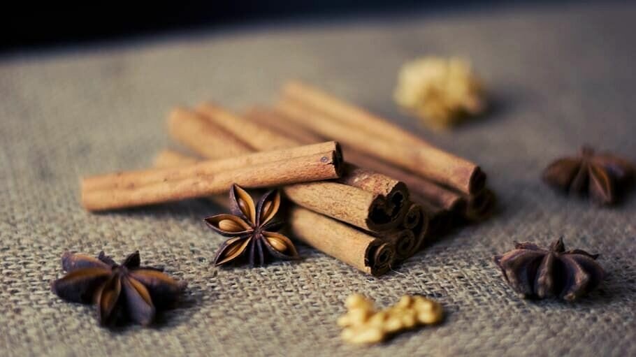     Врач-диетолог Елена Соломатина назвала специю, которая может снизить риски переедания. Своим профессиональным мнением она поделилась с изданием «Вечерняя Москва».