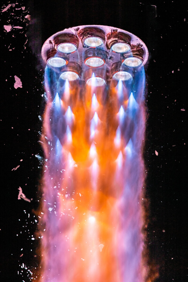 Работа 9 двигателей 1 ступени РН "Terran-1” 23 марта 2023 года, фото Relativity Space