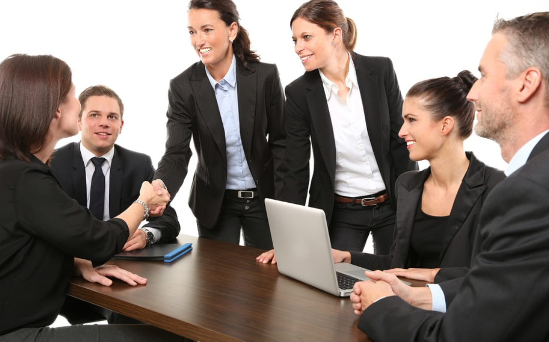 "Успешные люди не создают счастливую жизнь, они находят счастье в своих созданиях." - Боб Марли