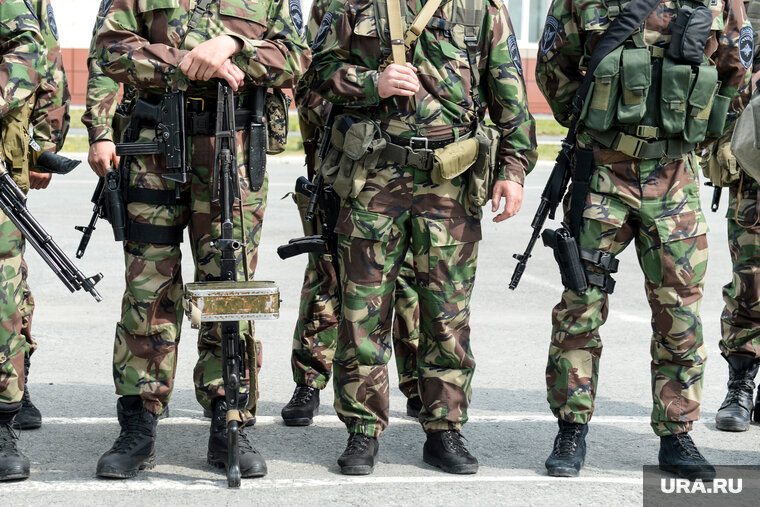    Военкор WarGonzo показал разваленное здание городской администрации в Артемовске