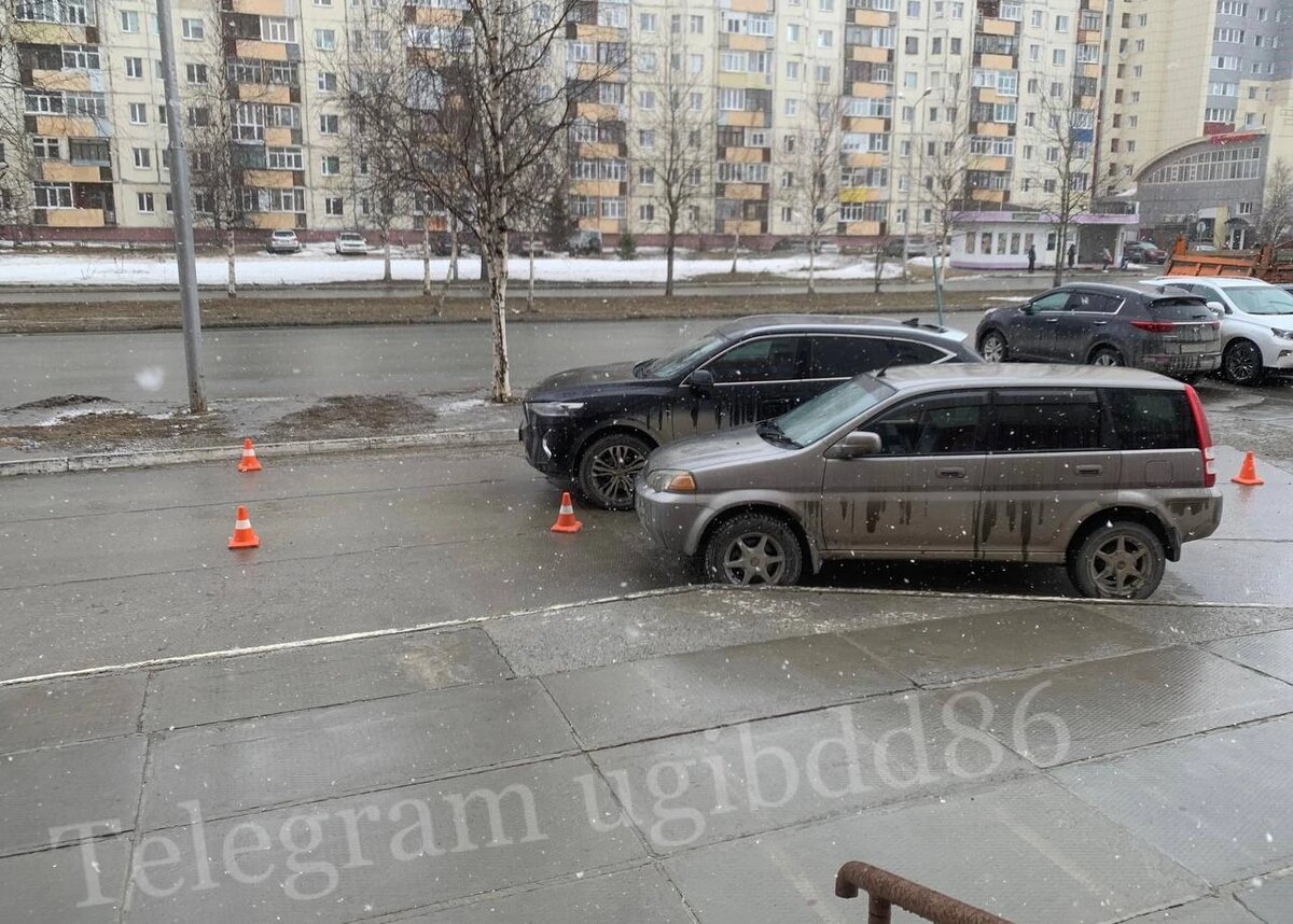    В Югре на автодорогах пострадали два юных пешехода