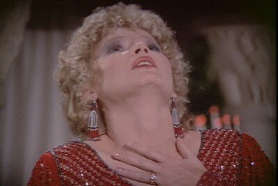 "Сверкающий цианид" 