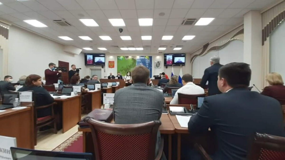 Геннадий Мальцев идёт на трибуну