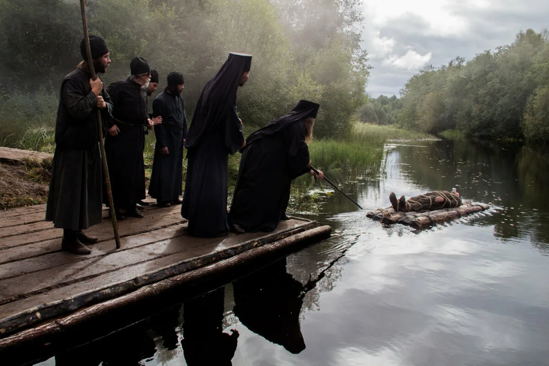 Кадр из фильма "Монах и бес"