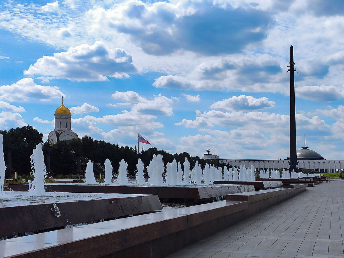 аллея партизан на поклонной горе