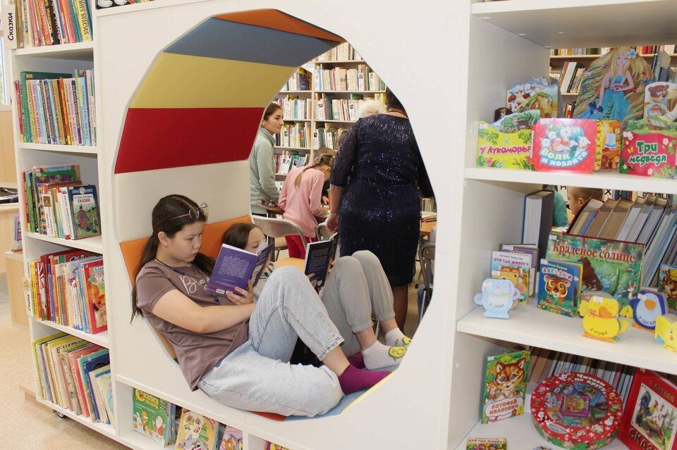     В Оленегорске работают уже две модельные библиотеки. Фото: правительство Мурманской области