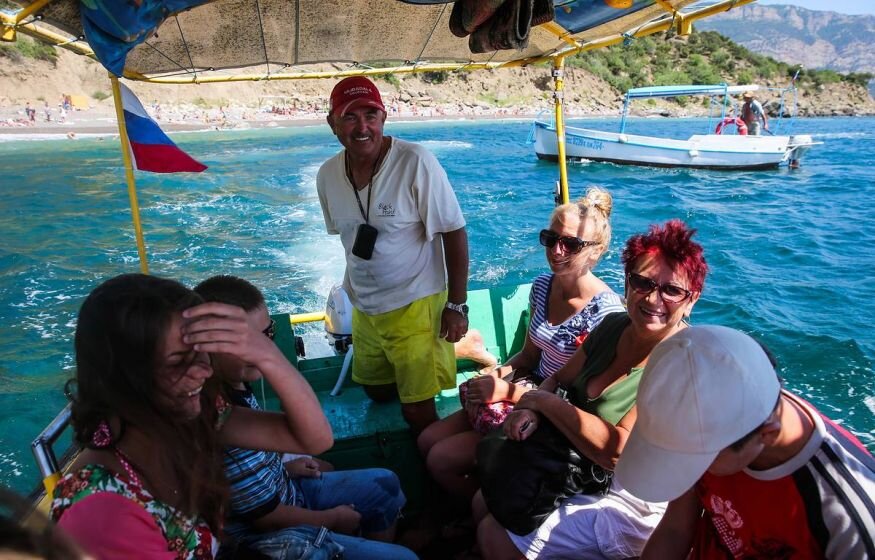    «Туризм должен быть вне политики»: Путин хочет отменить визы для иностранных туристов