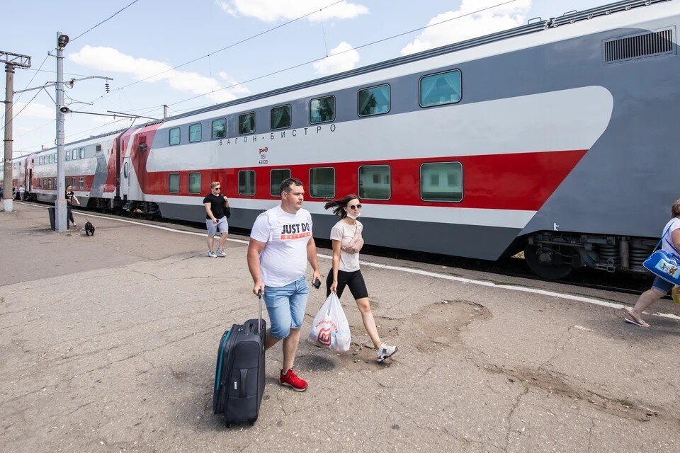     Двухэтажный поезд будет курсировать между Москвой и Орском с 11 декабря Андрей АБРАМОВ