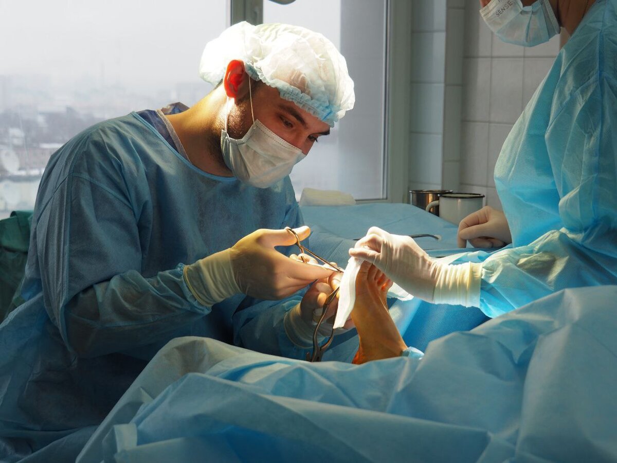 Нейрохирург Александр Кабанов, ГКБ им. С. С. Юдина