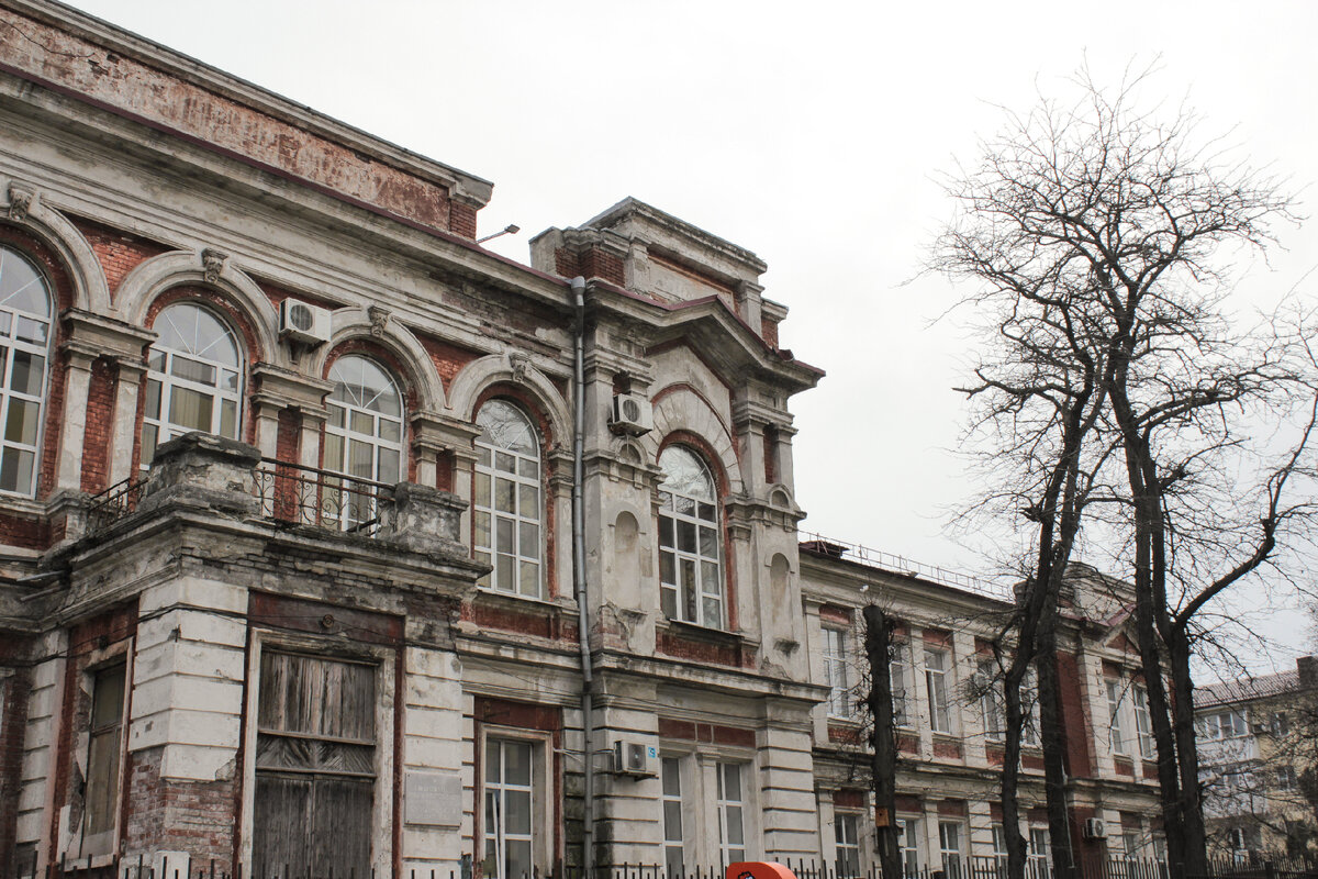 Фасад здания