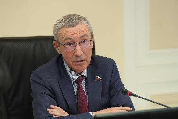    Сенатор Андрей Климов, Federation Council of Russia / globallookpress.com