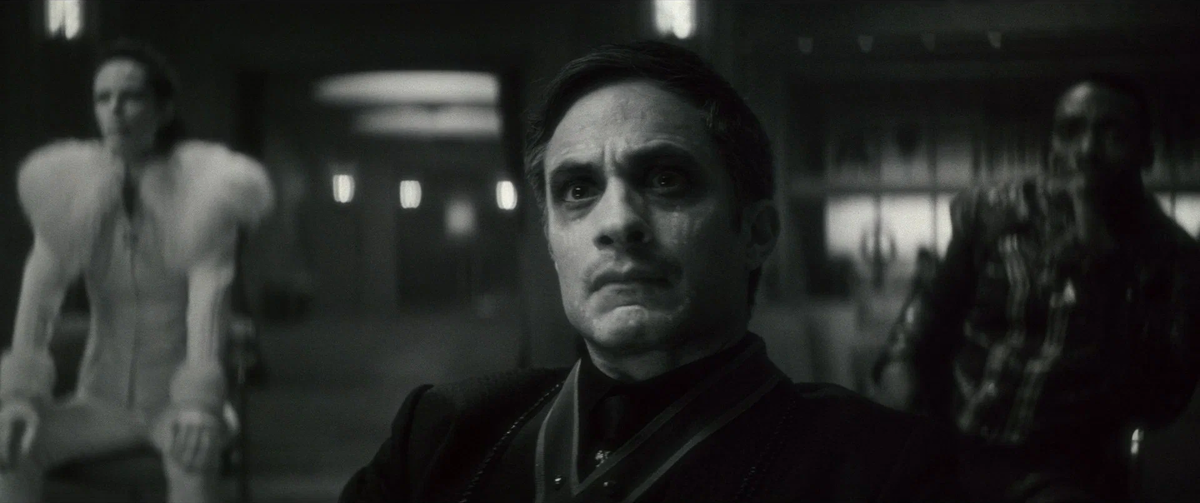 Охотники всячески понтуются, отчего со скепсисом относятся к статистике истребления монстров, которой достиг Джек Рассел.