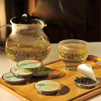 Это порционный чай в бескислородной упаковке. Он полезный.