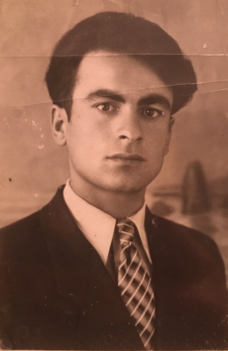 Муртаза Мамутов 