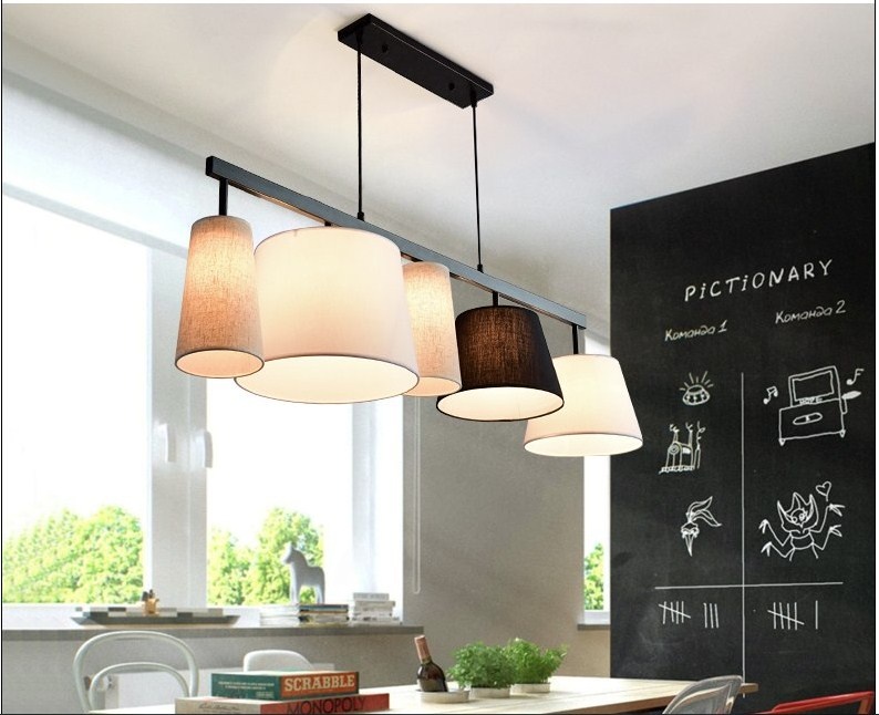 Моя гордость - люстра по мотивам известного бренда KARE, которую я купила на Алиэкспресс.