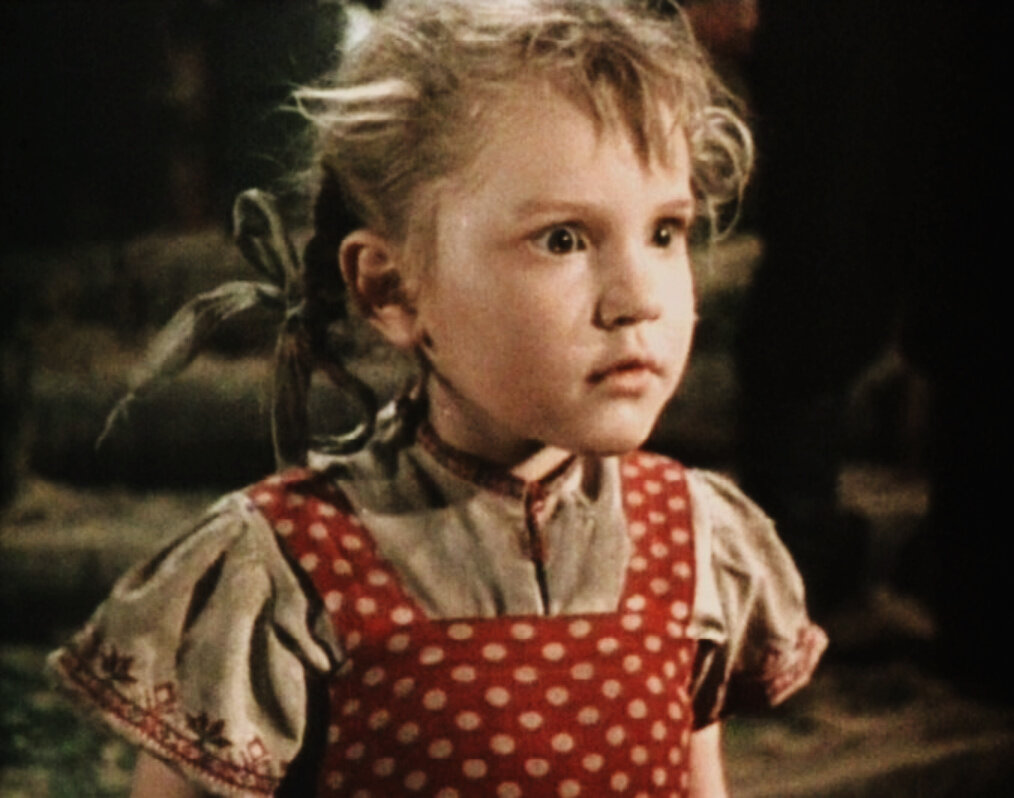 Анна Каменкова в фильме «Девочка ищет отца» 1959г. (источник фото: liveinternet.ru)