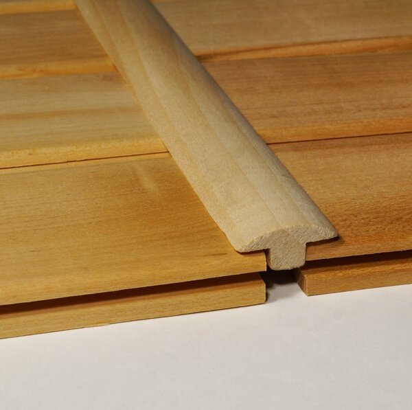 вагонка штиль на стене. блок хаус снизу ,вверху вагонка. отделка стыков вагонки. вагонка угол. вагонка штиль хвоя.