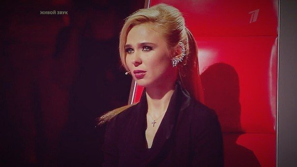 шоу голос эмоции. на шоу голос плачут участники. градский 2021. пьер из голоса. заплаканный голос.