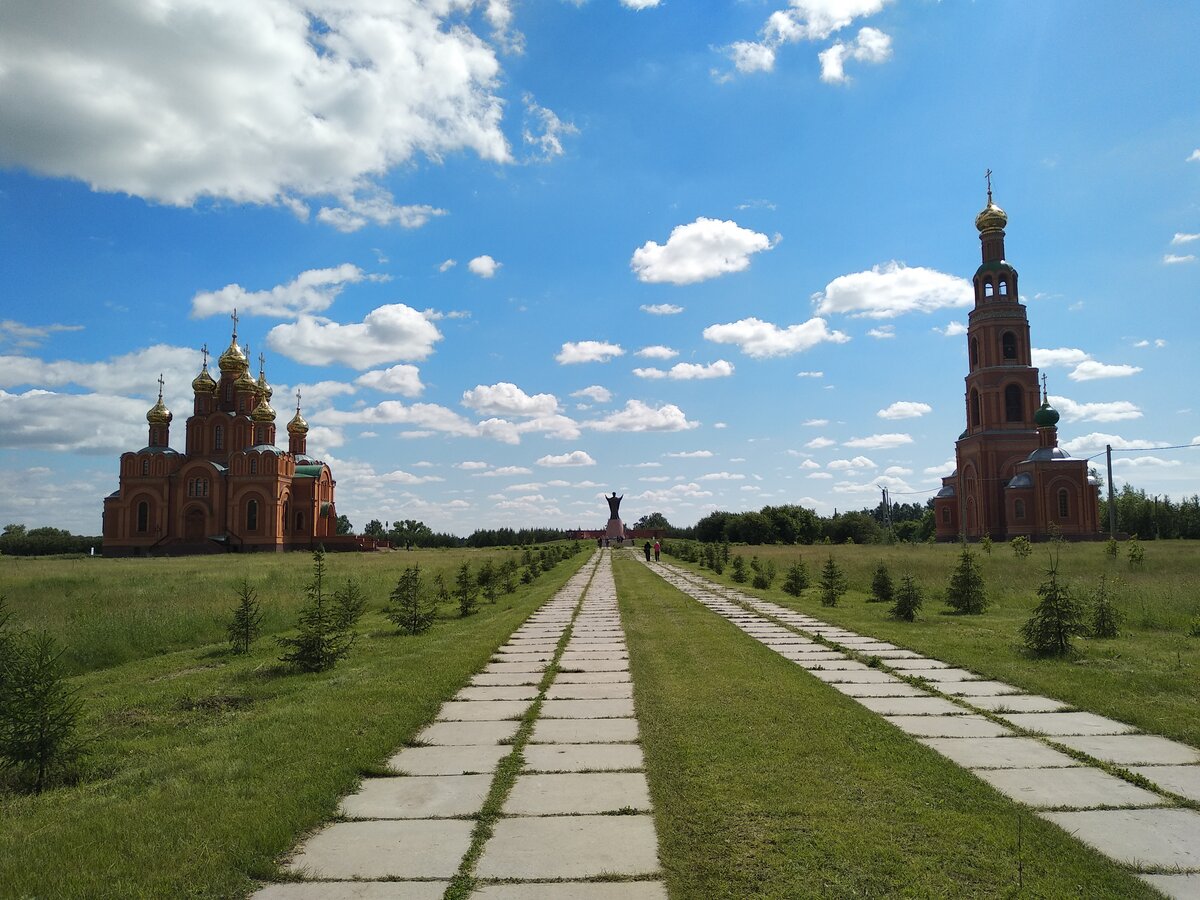 Ачаирский монастырь осенью