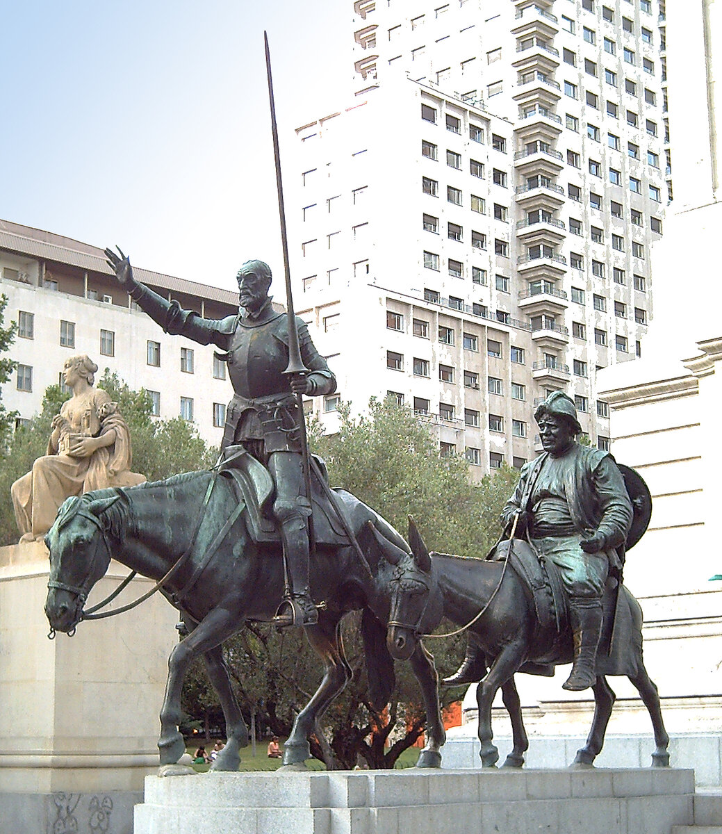 Памятник Дон Кихоту и Санчо Панса