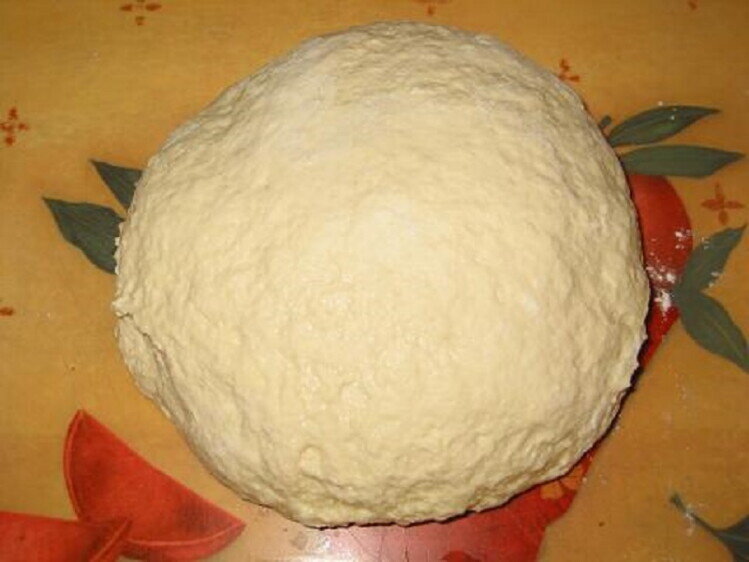 Создать нежнейшее тесто для пирожков доступно каждому. Секрет одного ингредиента