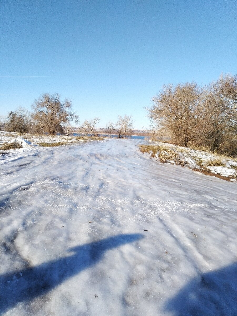 это все лед, и мы по нему ехали
