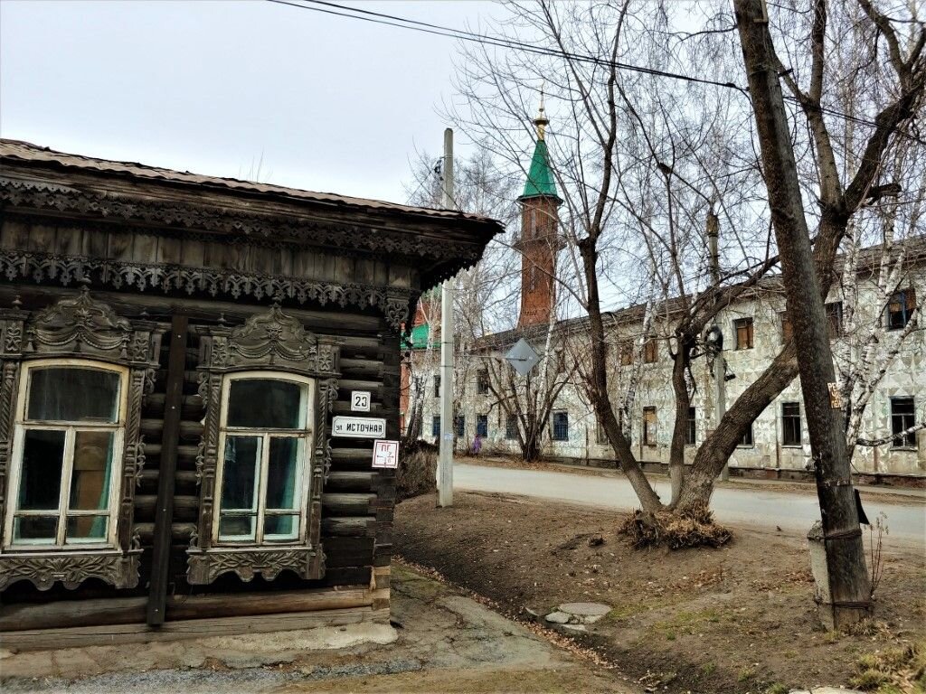 ночной томск с высоты птичьего полета. современный томск. томск. ночной летний томск. город томск центр города.